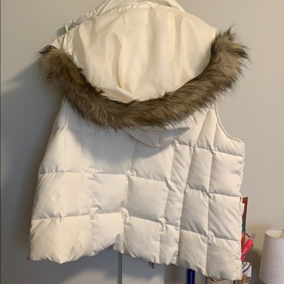 Puffy vest - Picture 2 of 2